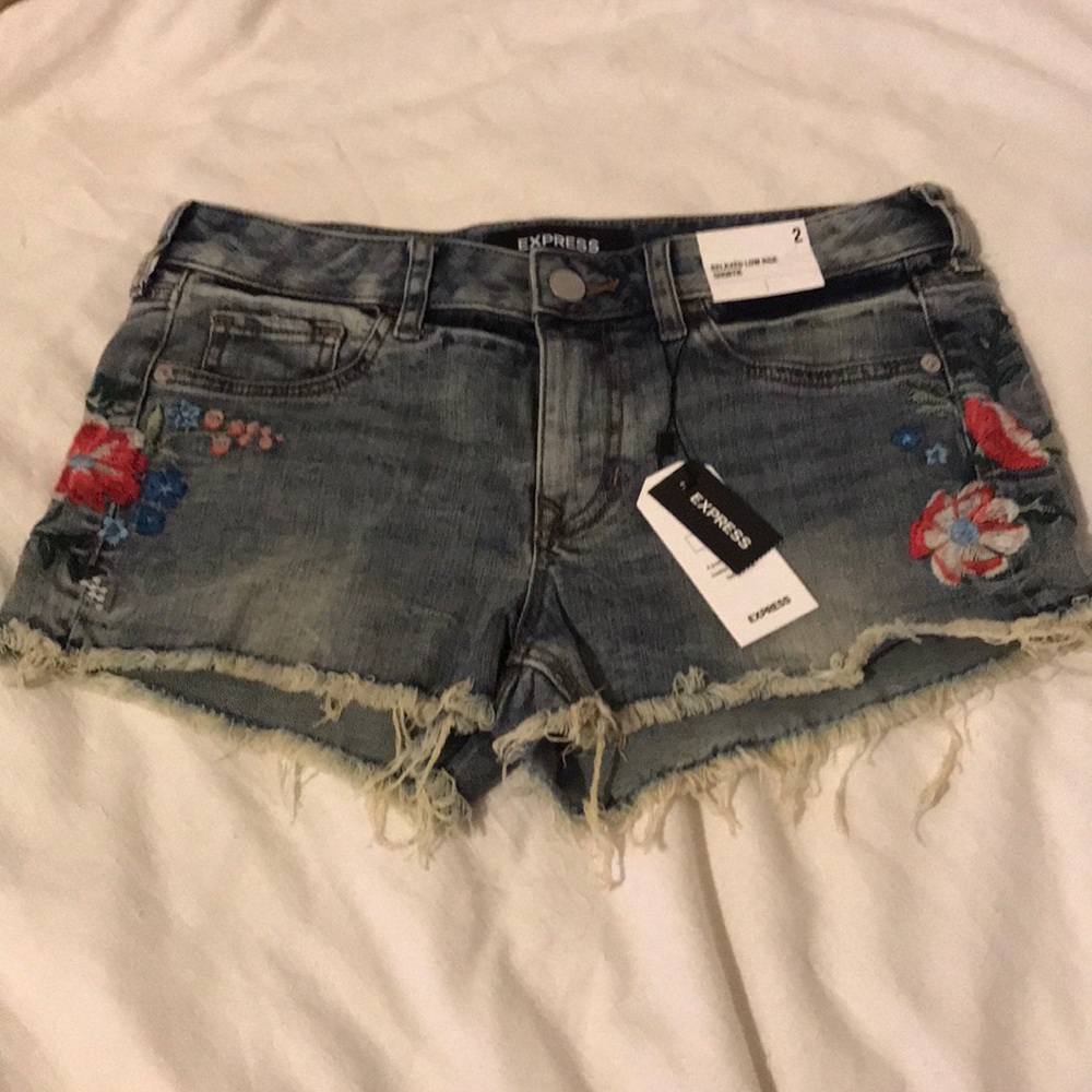 Express Shorts